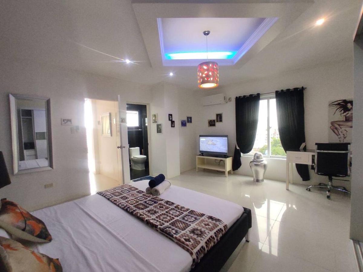 2Br Condo At Kandi Tower 2 Angeles Bagian luar foto
